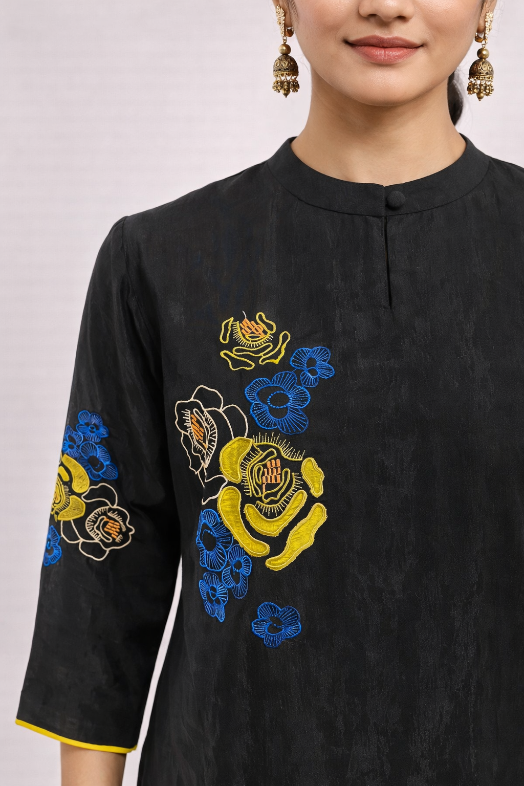 Midnight Bloom Embroidered Kurti Set - Image 5